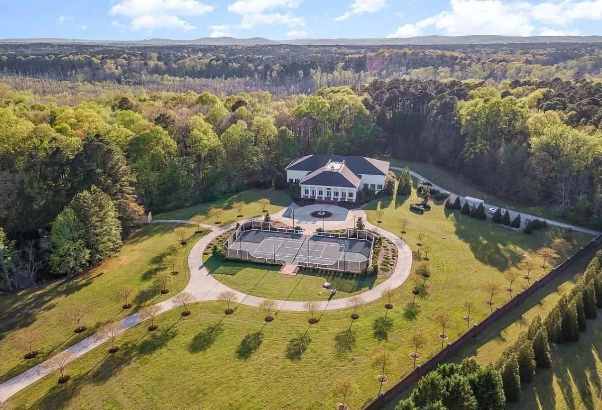 The Club House — The Valora Oak Estate Durham NC